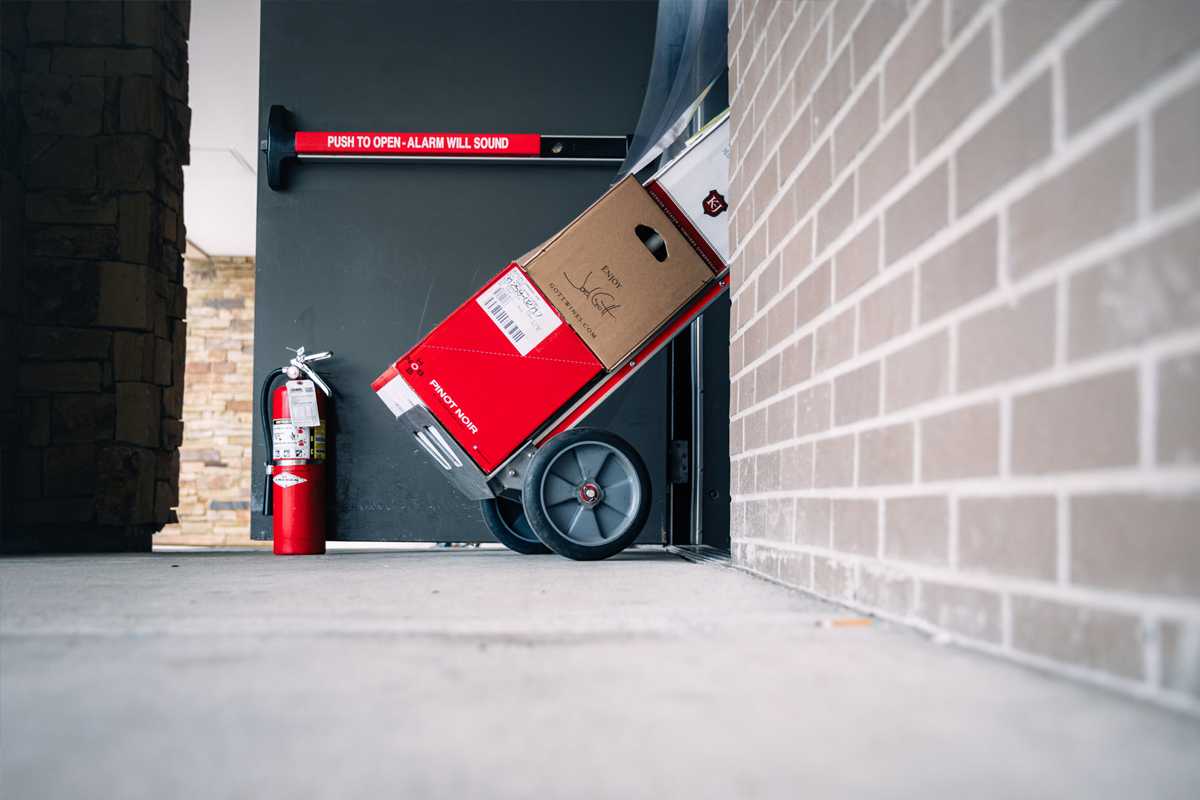 How a Built-In Reorder Management System Makes Running Your Liquor Store Seamless - Banner